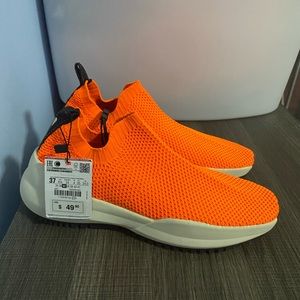 NWT ZARA Sneakers
